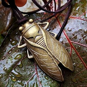 Unique Jewelry Insects Jewelry Antique Gold Cicada Pendant Necklace